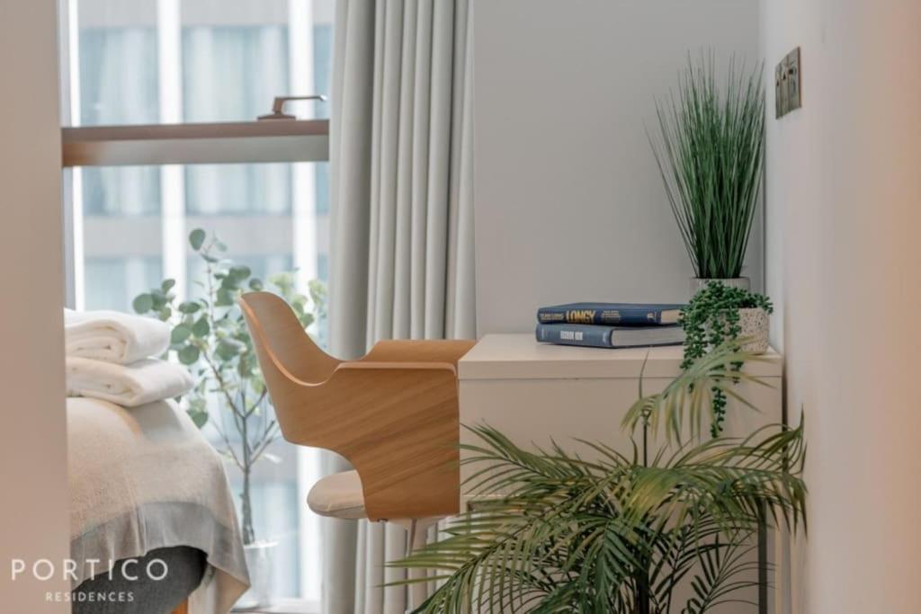 Stunning 2-bed With Pool In Nine Elms