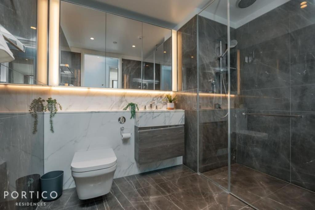 Stunning 2-bed With Pool In Nine Elms * Londres