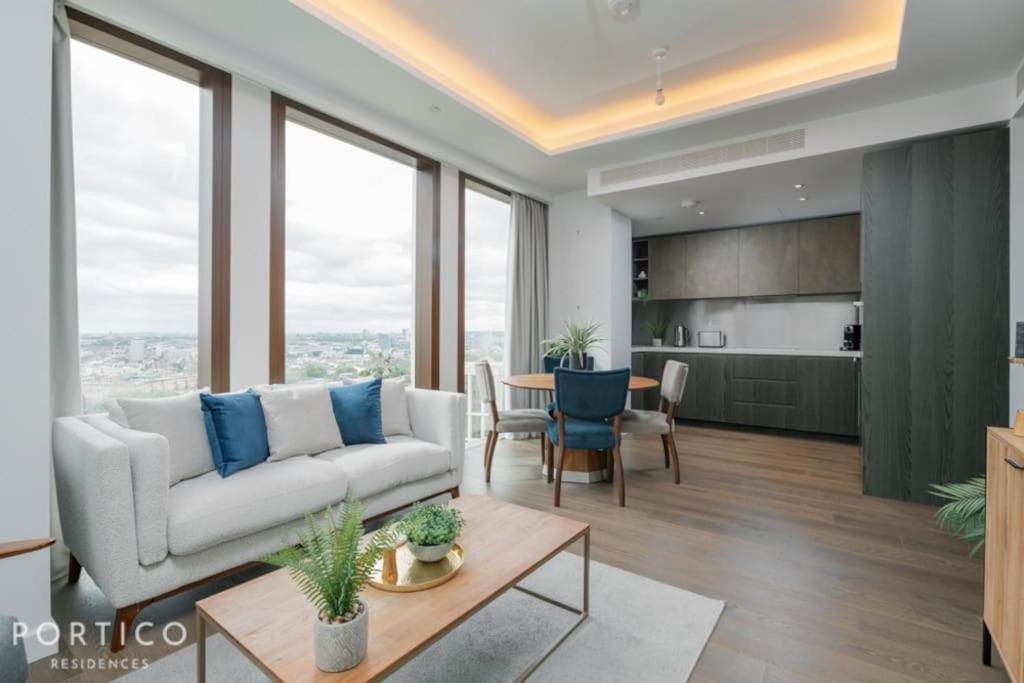 Stunning 2-bed With Pool In Nine Elms * Londres