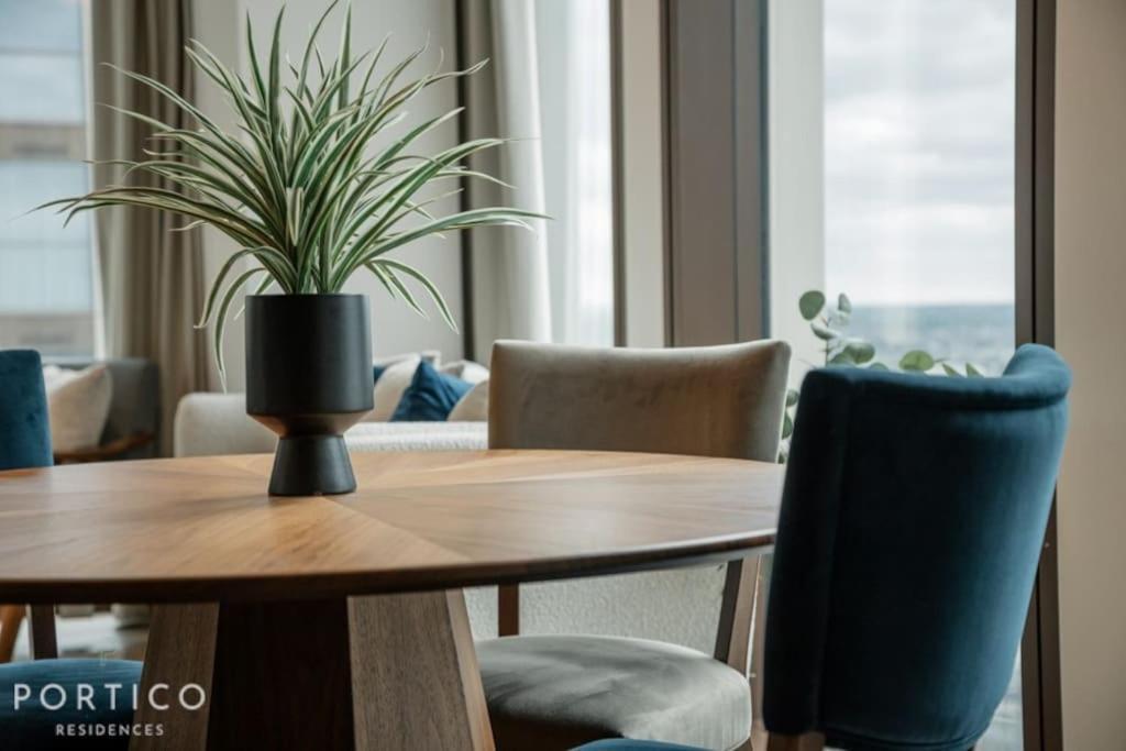 Stunning 2-bed With Pool In Nine Elms