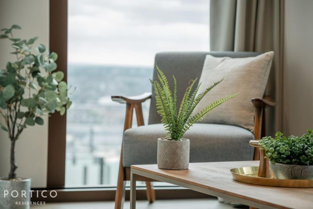 Apartamento Stunning 2-bed With Pool In Nine Elms Londres